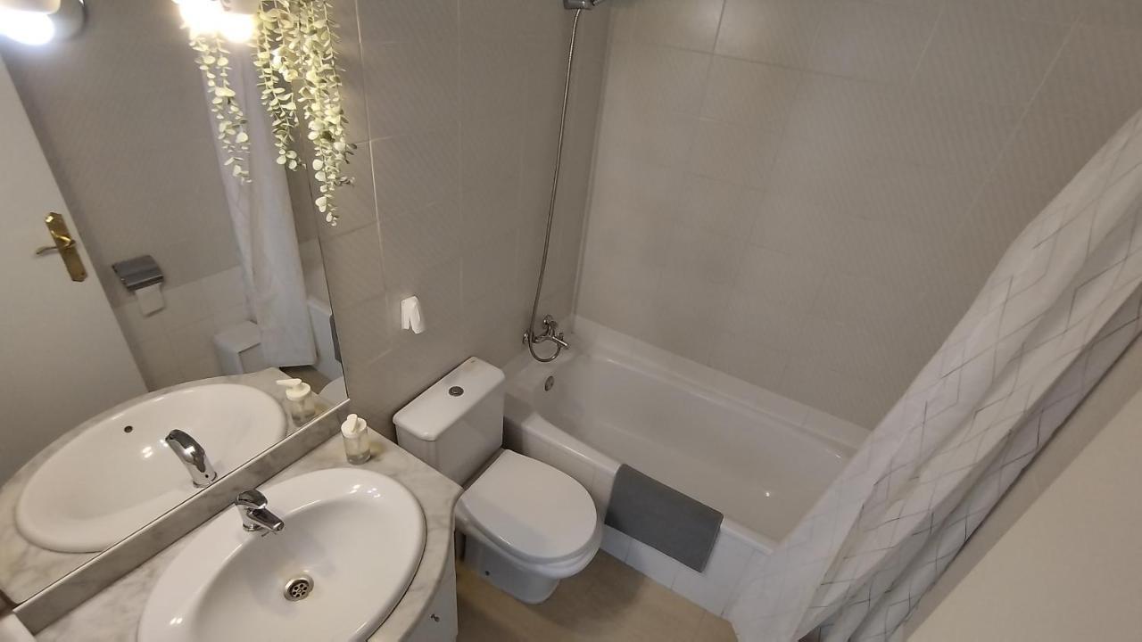 Casas Blancas Salou Villa Екстериор снимка